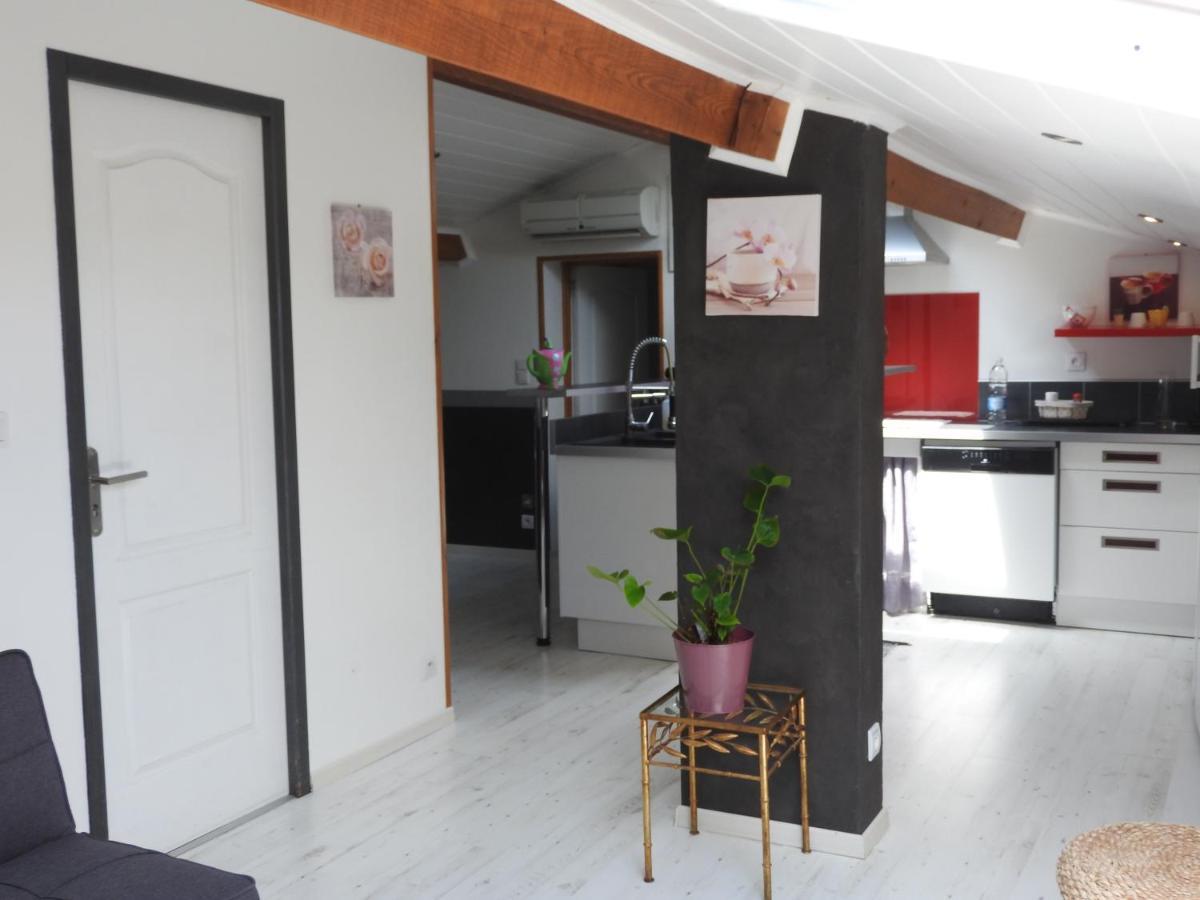 Appartement Mansarde Et Climatise 50 M2 Pompignan  Exterior photo